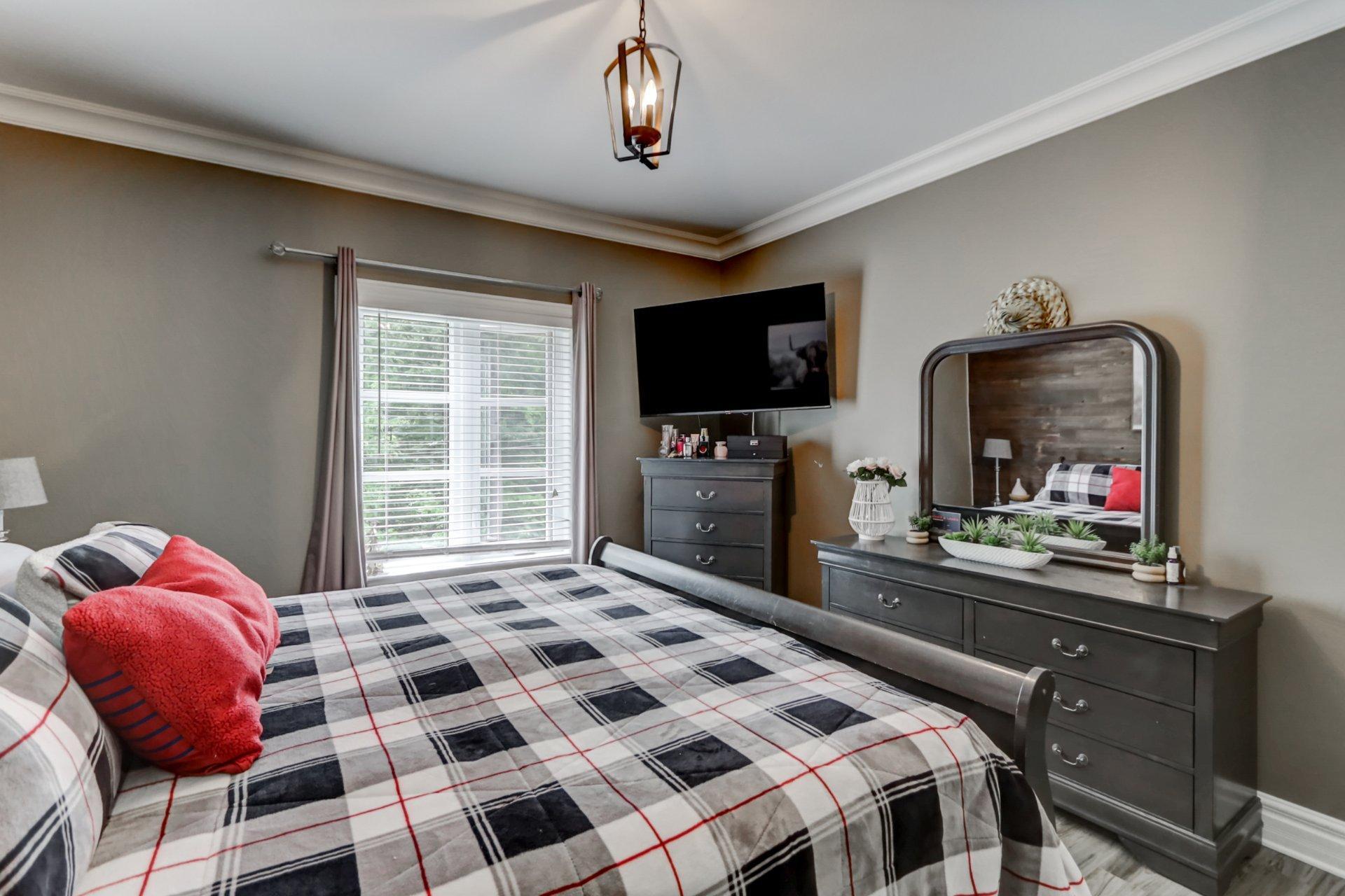 









136Z

 - 136AZ


Rue des Marguerites

,
Saint-Colomban,




QC
J5K1Z4

