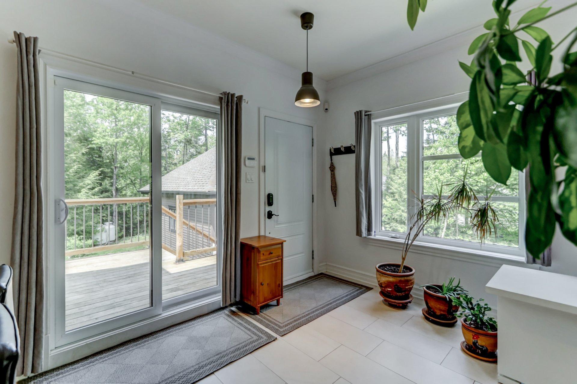 









136Z

 - 136AZ


Rue des Marguerites

,
Saint-Colomban,




QC
J5K1Z4

