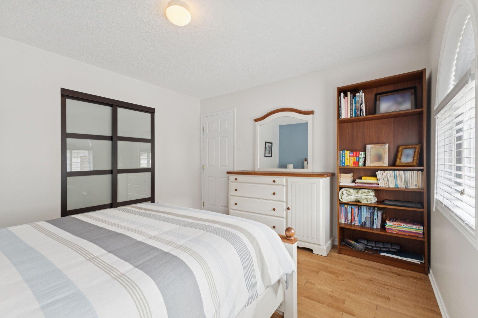 









91


Rue des Lipizzans

,
Gatineau (Gatineau),




QC
J8R3M4

