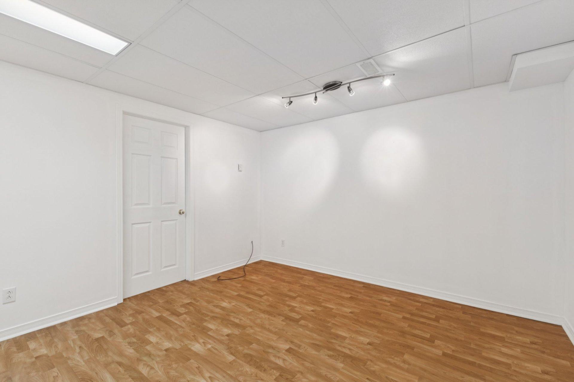 









91


Rue des Lipizzans

,
Gatineau (Gatineau),




QC
J8R3M4


