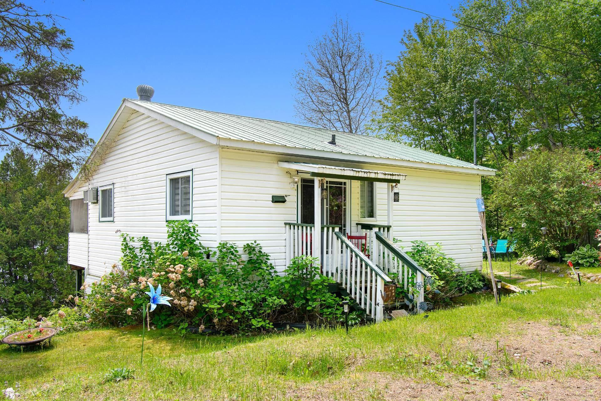 









32


Ch. Louiseize

,
Gracefield,




QC
J0X1W0

