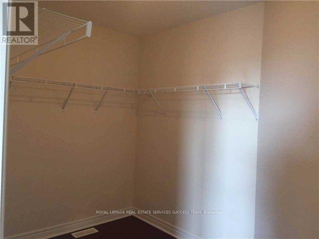 












1996 QUEENSBURY DRIVE

,
Oshawa,




Ontario
L1H0S1

