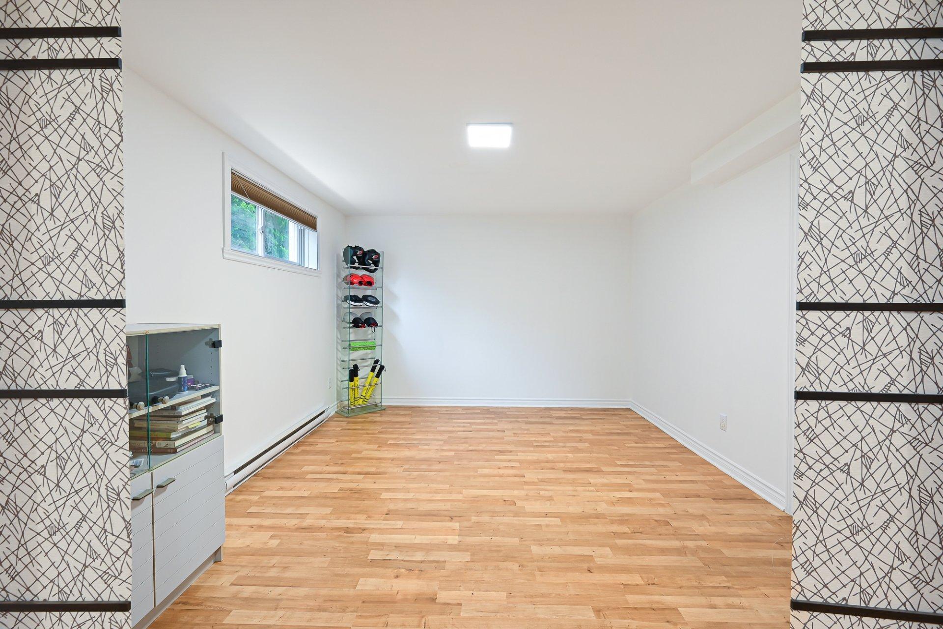 









147


Rue Bella

,
Saint-Jean-sur-Richelieu,




QC
J2X4Y6


