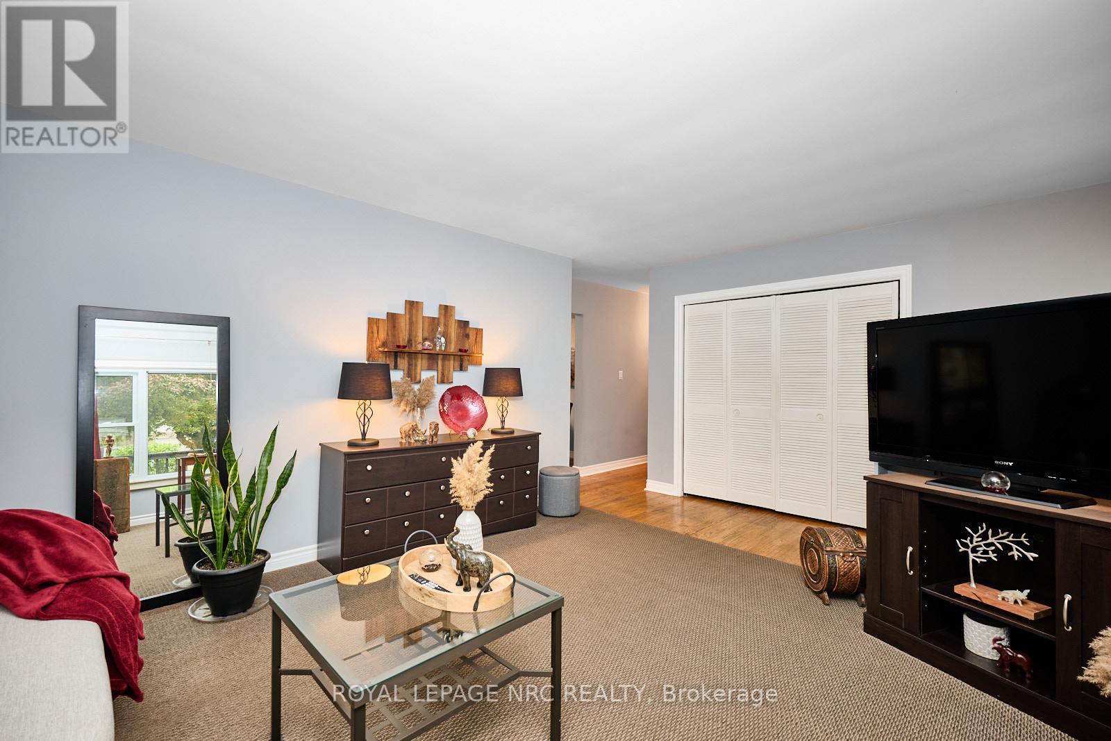 












439 BELLEVIEW BOULEVARD

,
Fort Erie (Ridgeway),




Ontario
L0S1N0


