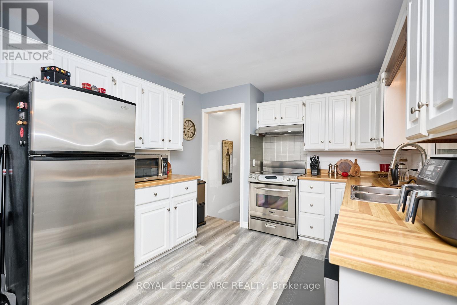 












439 BELLEVIEW BOULEVARD

,
Fort Erie (Ridgeway),




Ontario
L0S1N0

