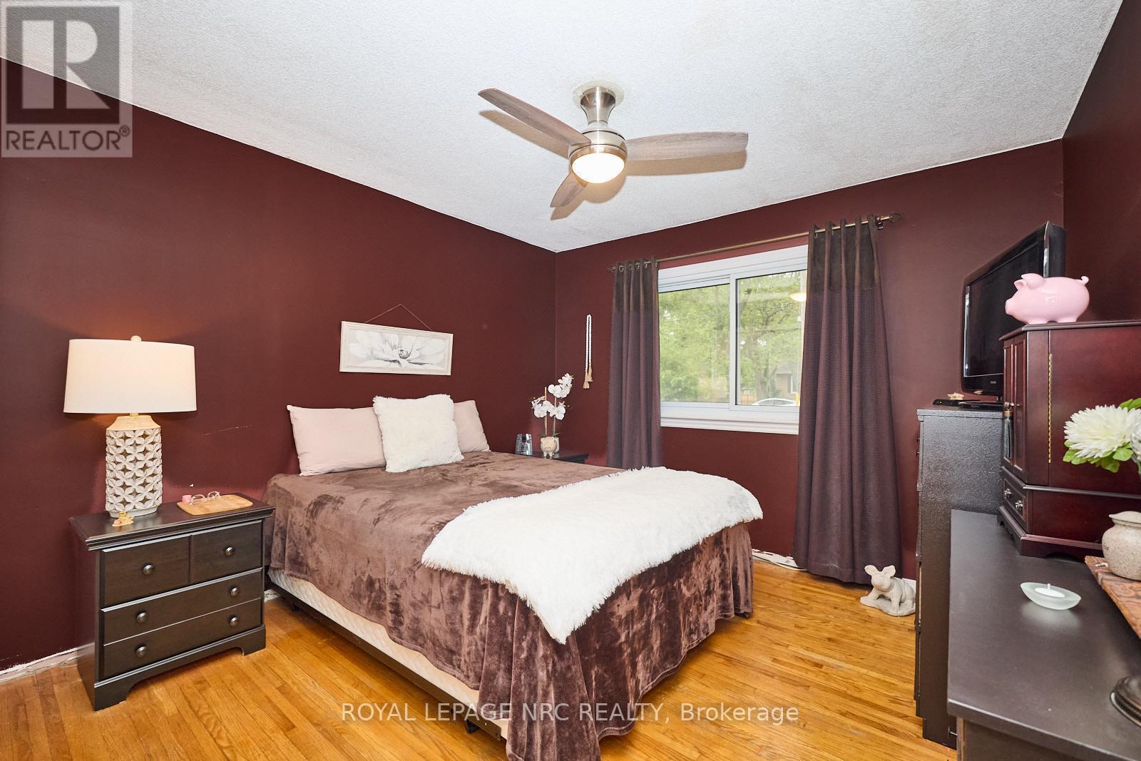 












439 BELLEVIEW BOULEVARD

,
Fort Erie (Ridgeway),




Ontario
L0S1N0

