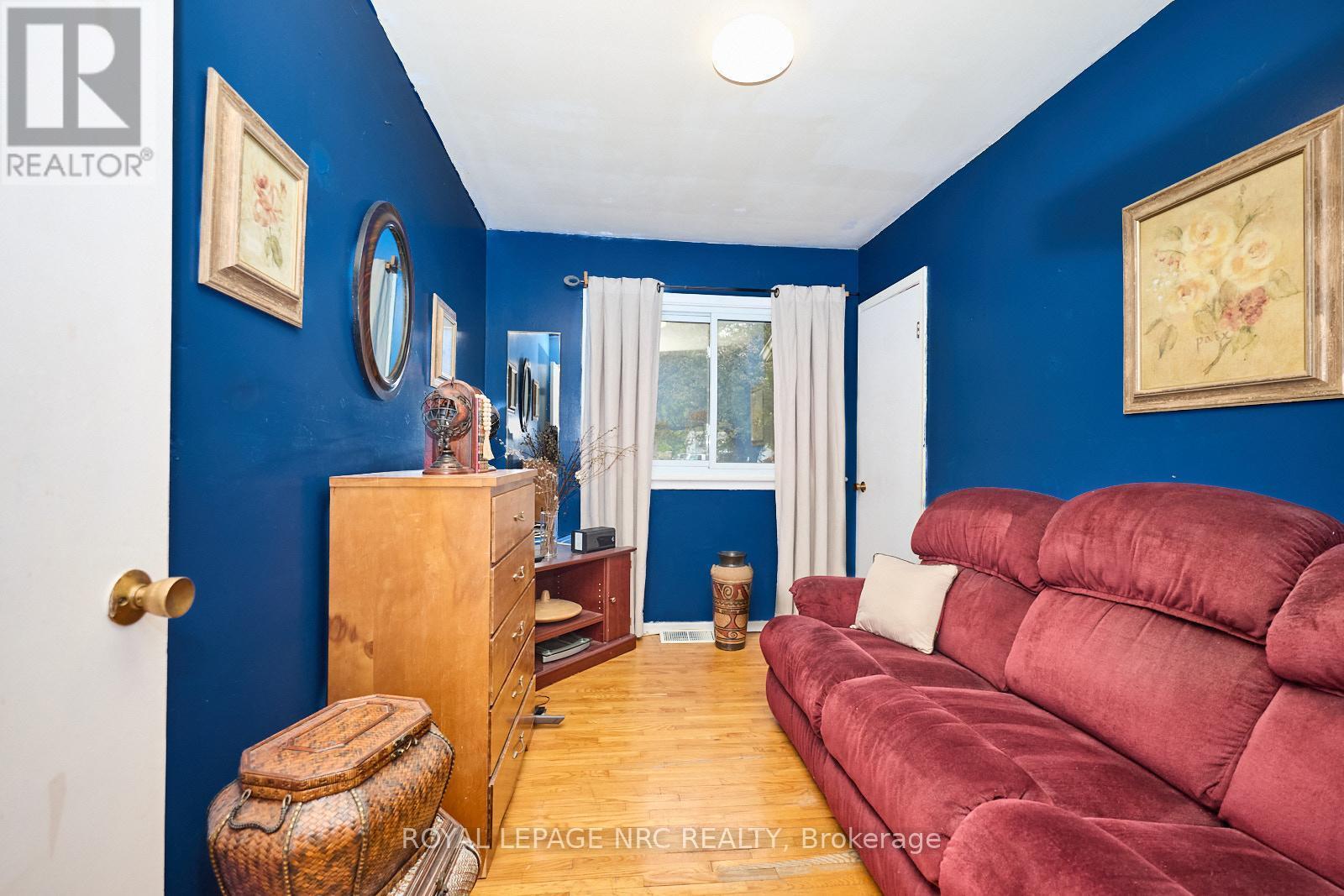 












439 BELLEVIEW BOULEVARD

,
Fort Erie (Ridgeway),




Ontario
L0S1N0

