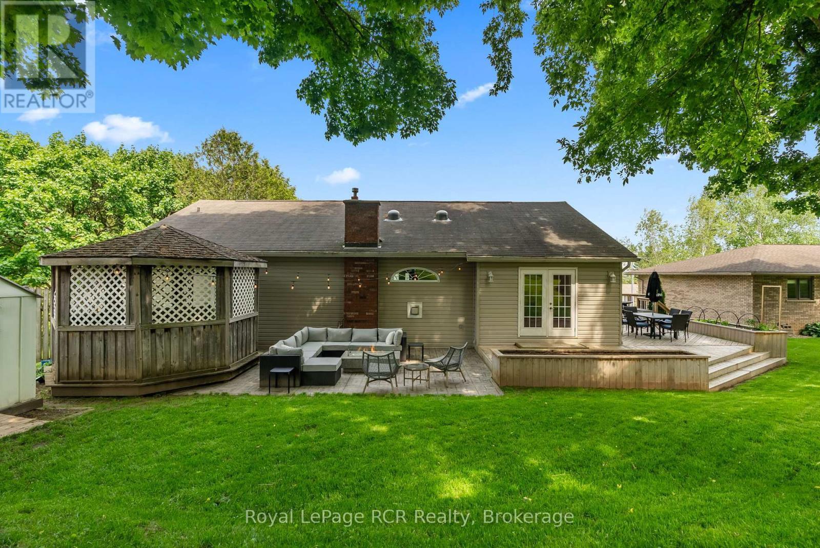 












107 THOMAS STREET

,
Brockton,




Ontario
N0G2V0

