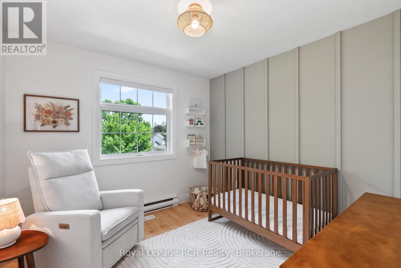 












107 THOMAS STREET

,
Brockton,




Ontario
N0G2V0

