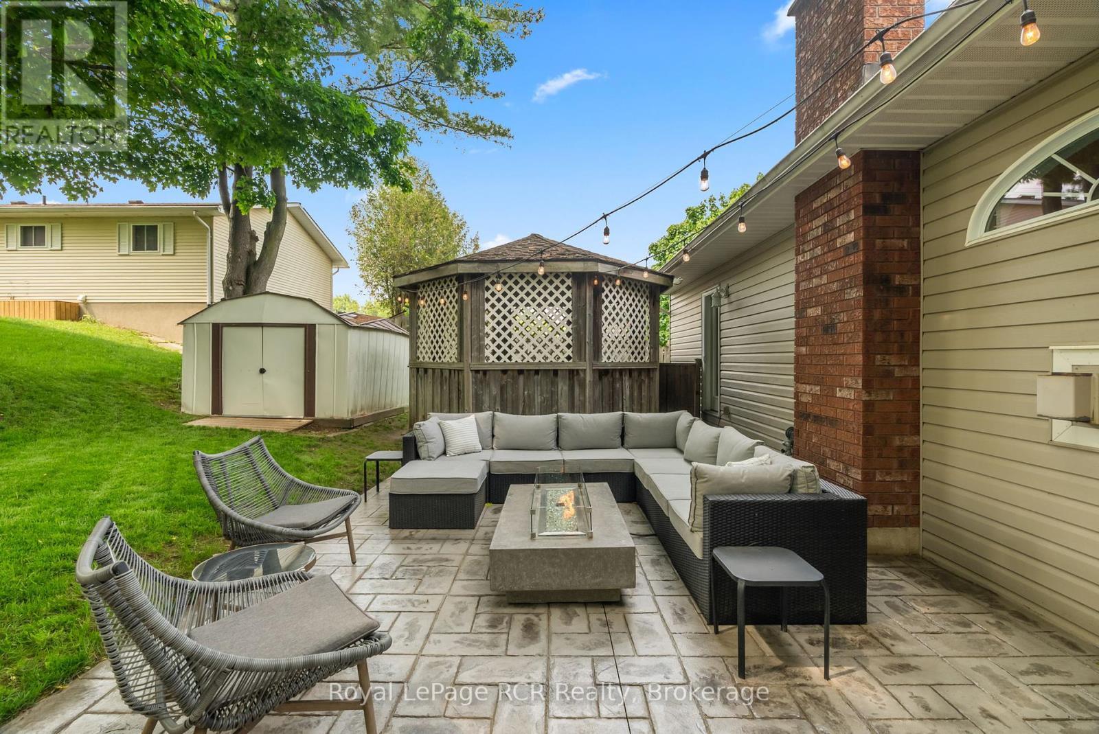












107 THOMAS STREET

,
Brockton,




Ontario
N0G2V0


