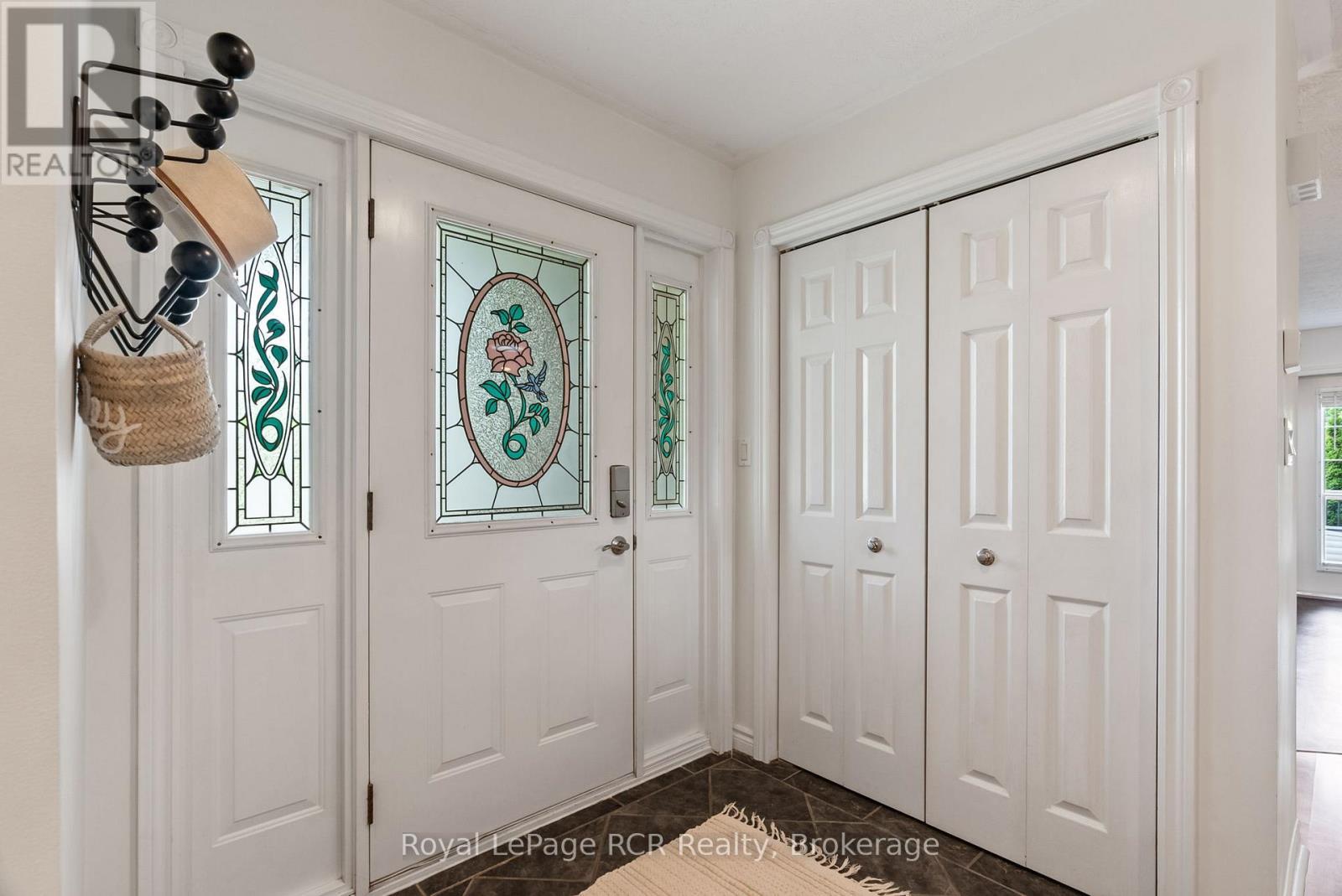 












107 THOMAS STREET

,
Brockton,




Ontario
N0G2V0

