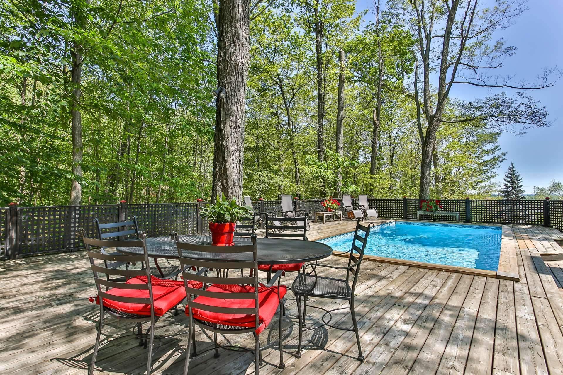 









338


Ch. des Critiques

,
Montebello,




QC
J0V1L0

