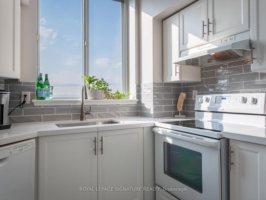 









430


Mclevin

Avenue, 1012,
Toronto,




ON
M1B 5P1

