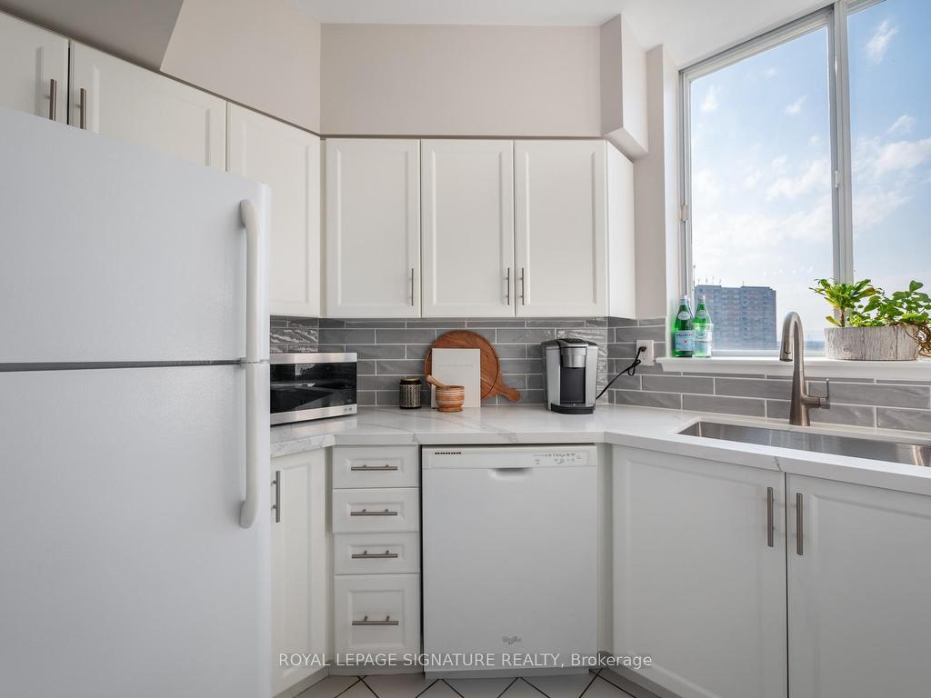 









430


Mclevin

Avenue, 1012,
Toronto,




ON
M1B 5P1


