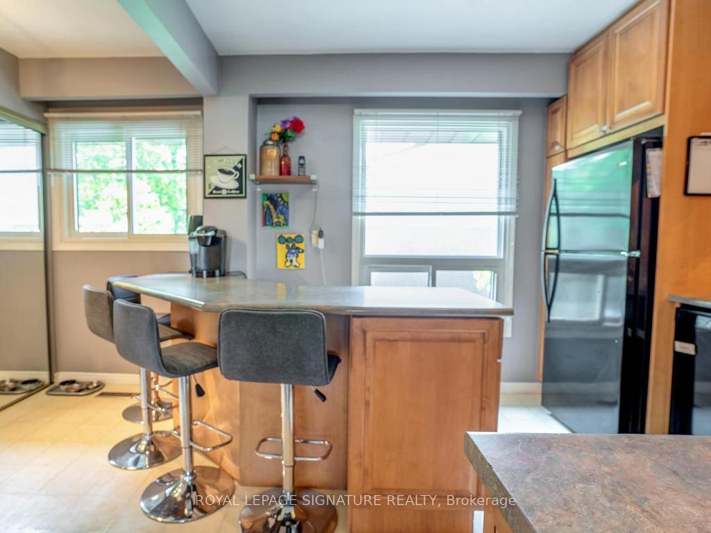 









11


Plaisance

Road, 12,
Richmond Hill,




ON
L4C 5H1

