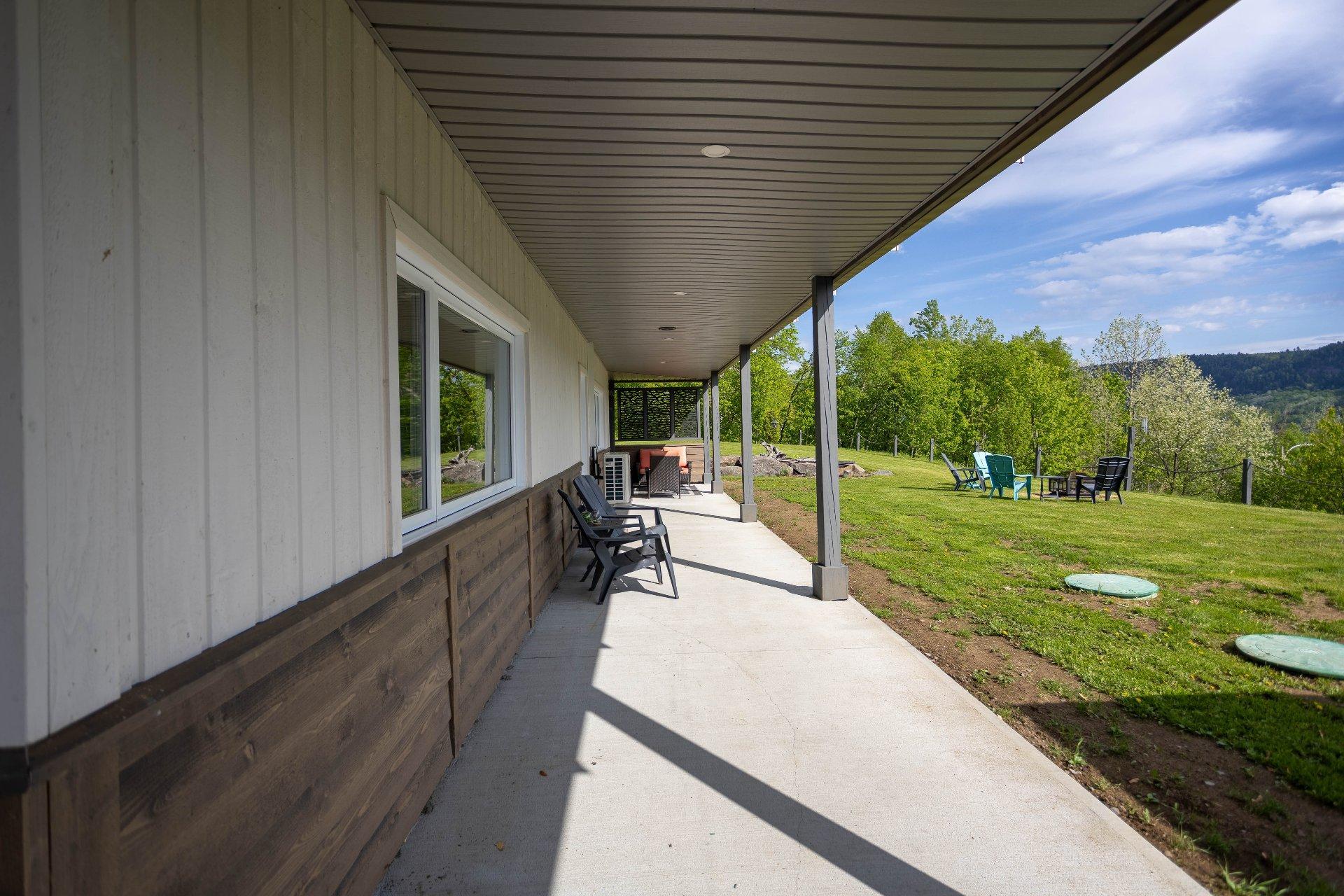 









100


Rue Léo-Paul-Trudel

,
Shawinigan,




QC
G0X2V0

