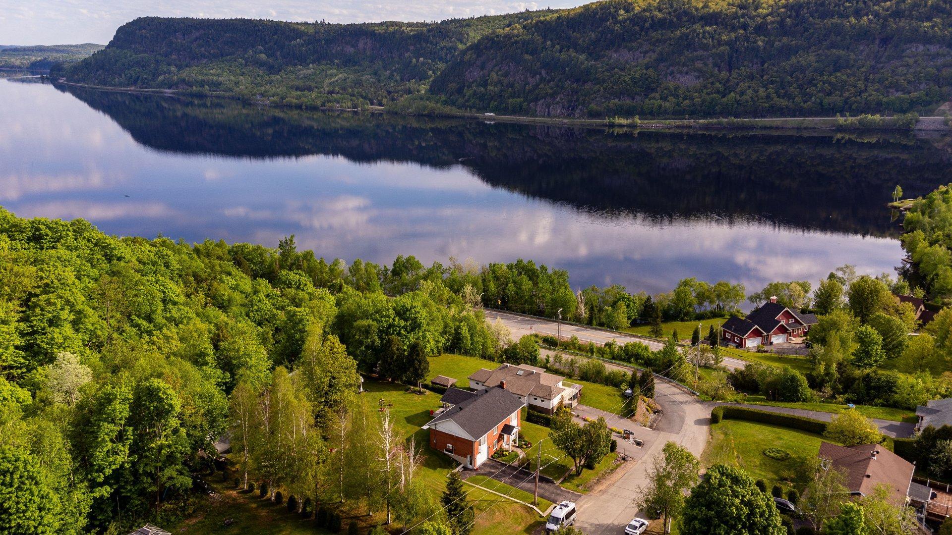 









100


Rue Léo-Paul-Trudel

,
Shawinigan,




QC
G0X2V0

