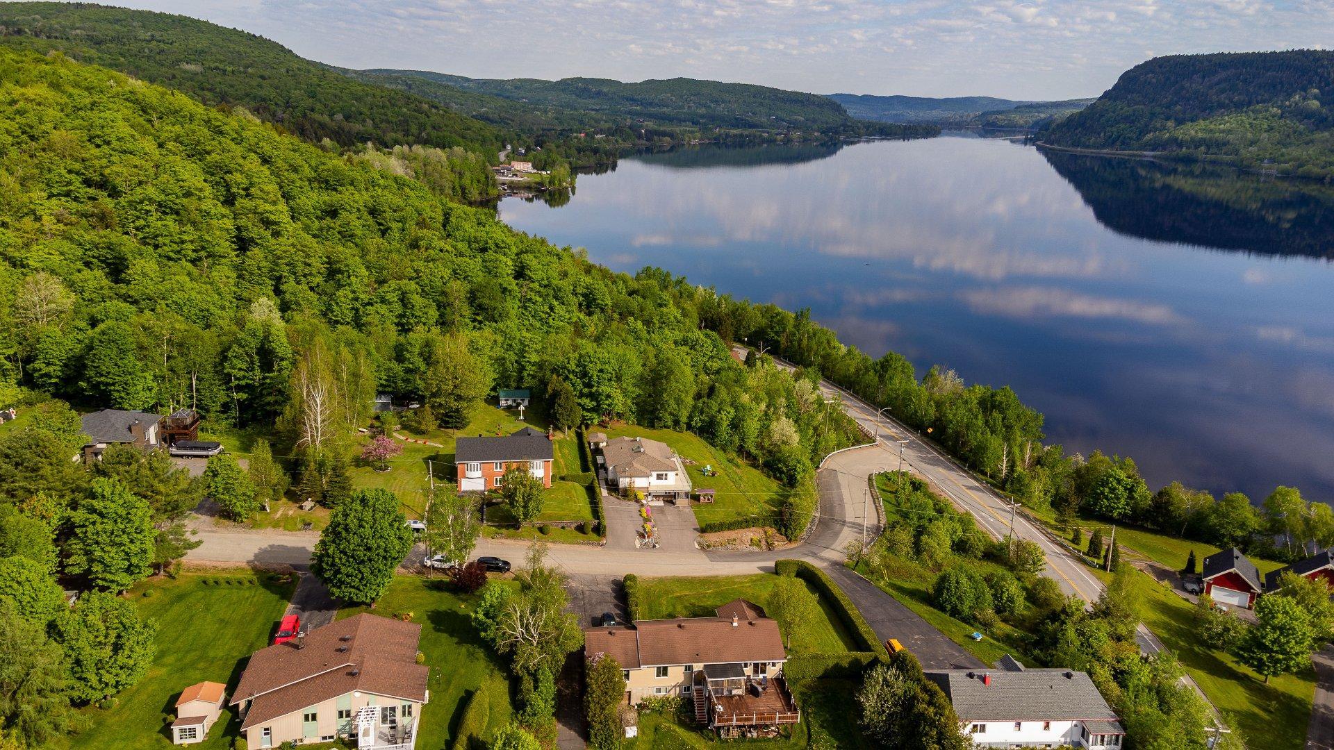 









100


Rue Léo-Paul-Trudel

,
Shawinigan,




QC
G0X2V0

