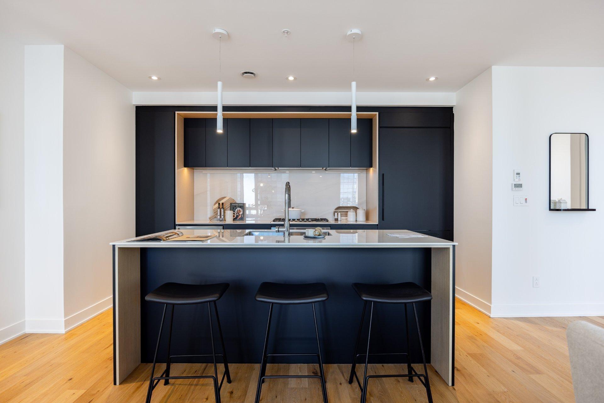 









1020


Rue de la Montagne

, 3703,
Montréal (Ville-Marie),




QC
H3G1V7

