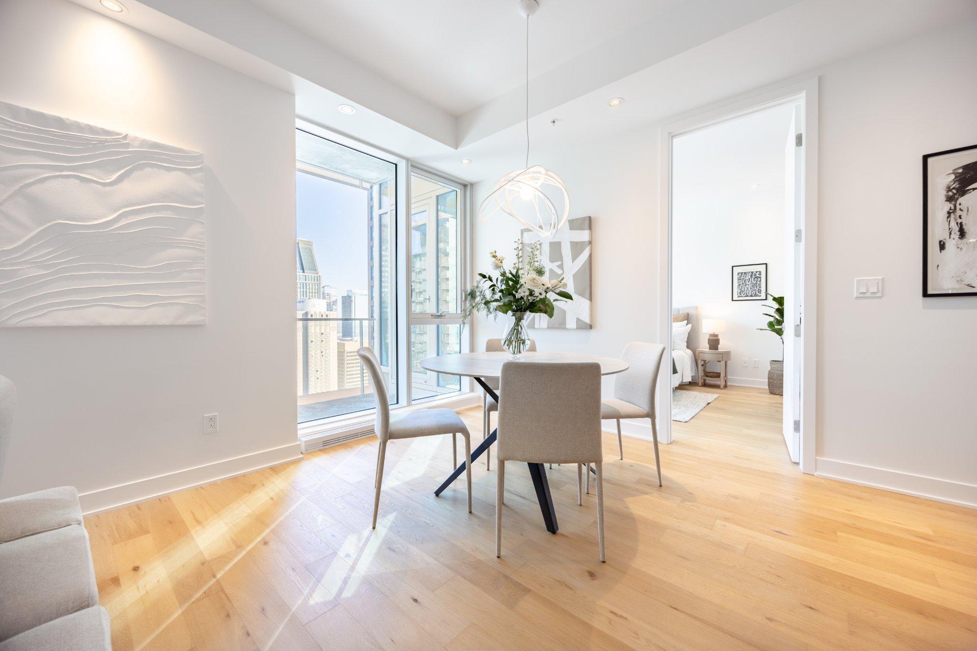 









1020


Rue de la Montagne

, 3703,
Montréal (Ville-Marie),




QC
H3G1V7

