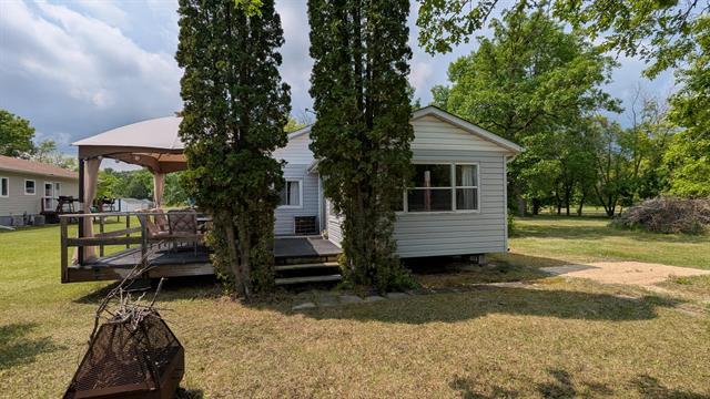 









28


Gimli

RD,
Matlock,




MB
R0C 2B0

