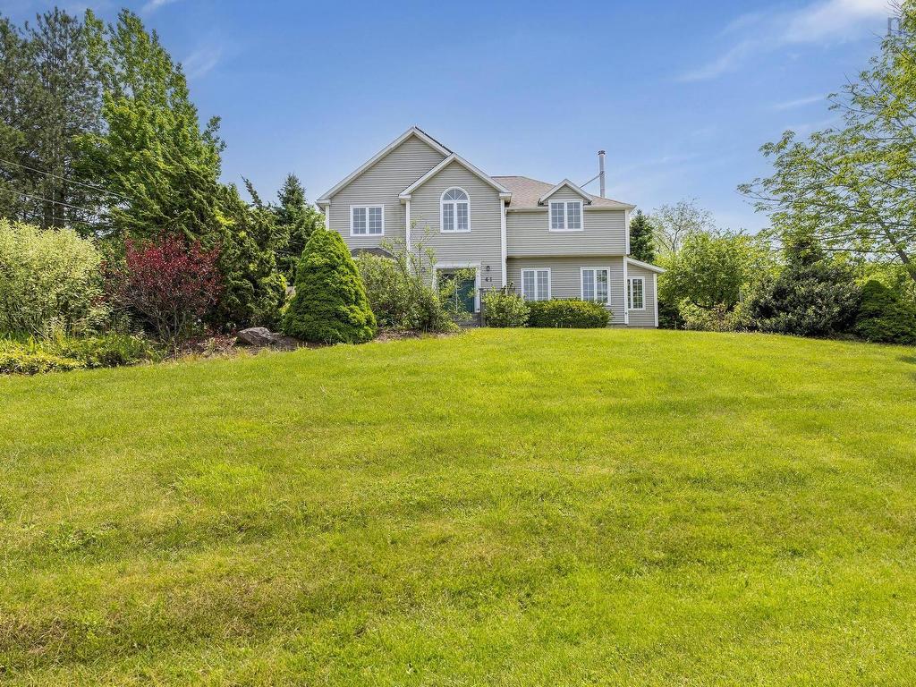 












41 Fowler Street

,
Wolfville,




NS
B4P 1M5

