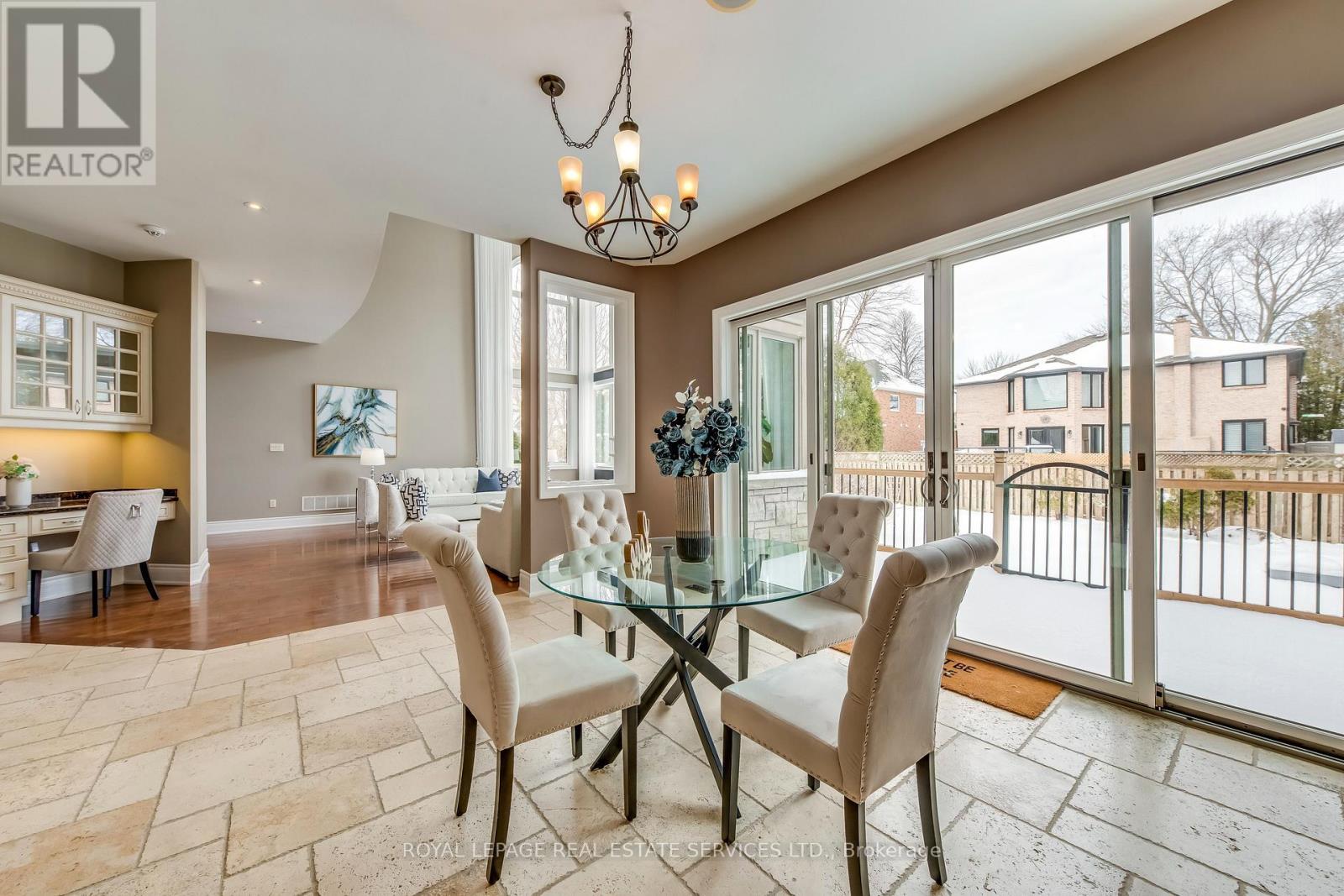 












3341 LAKESHORE ROAD

,
Burlington,




Ontario
L7N1B1

