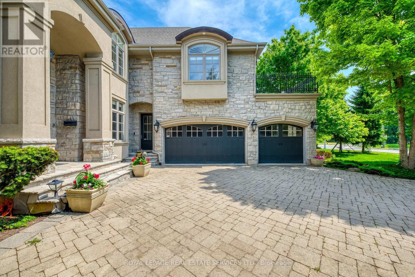 












3341 LAKESHORE ROAD

,
Burlington,




Ontario
L7N1B1


