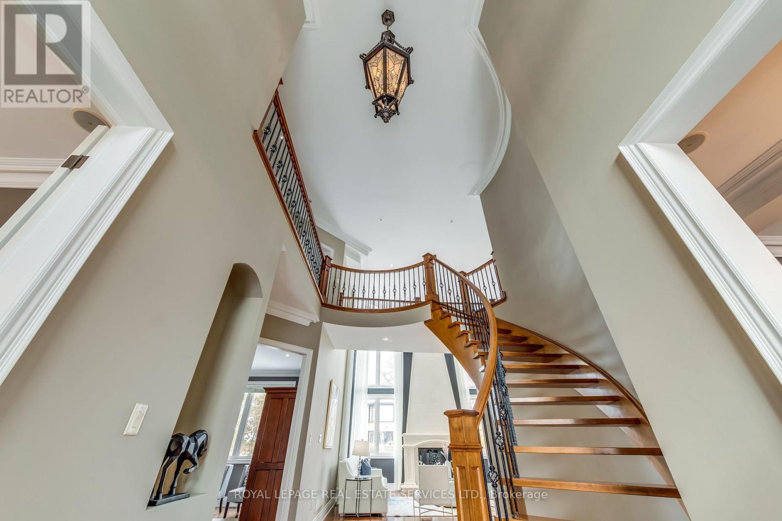 












3341 LAKESHORE ROAD

,
Burlington,




Ontario
L7N1B1

