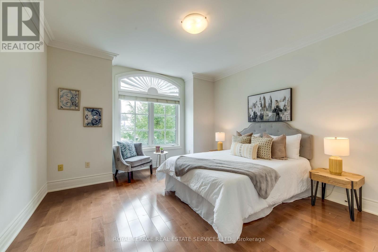












3341 LAKESHORE ROAD

,
Burlington,




Ontario
L7N1B1

