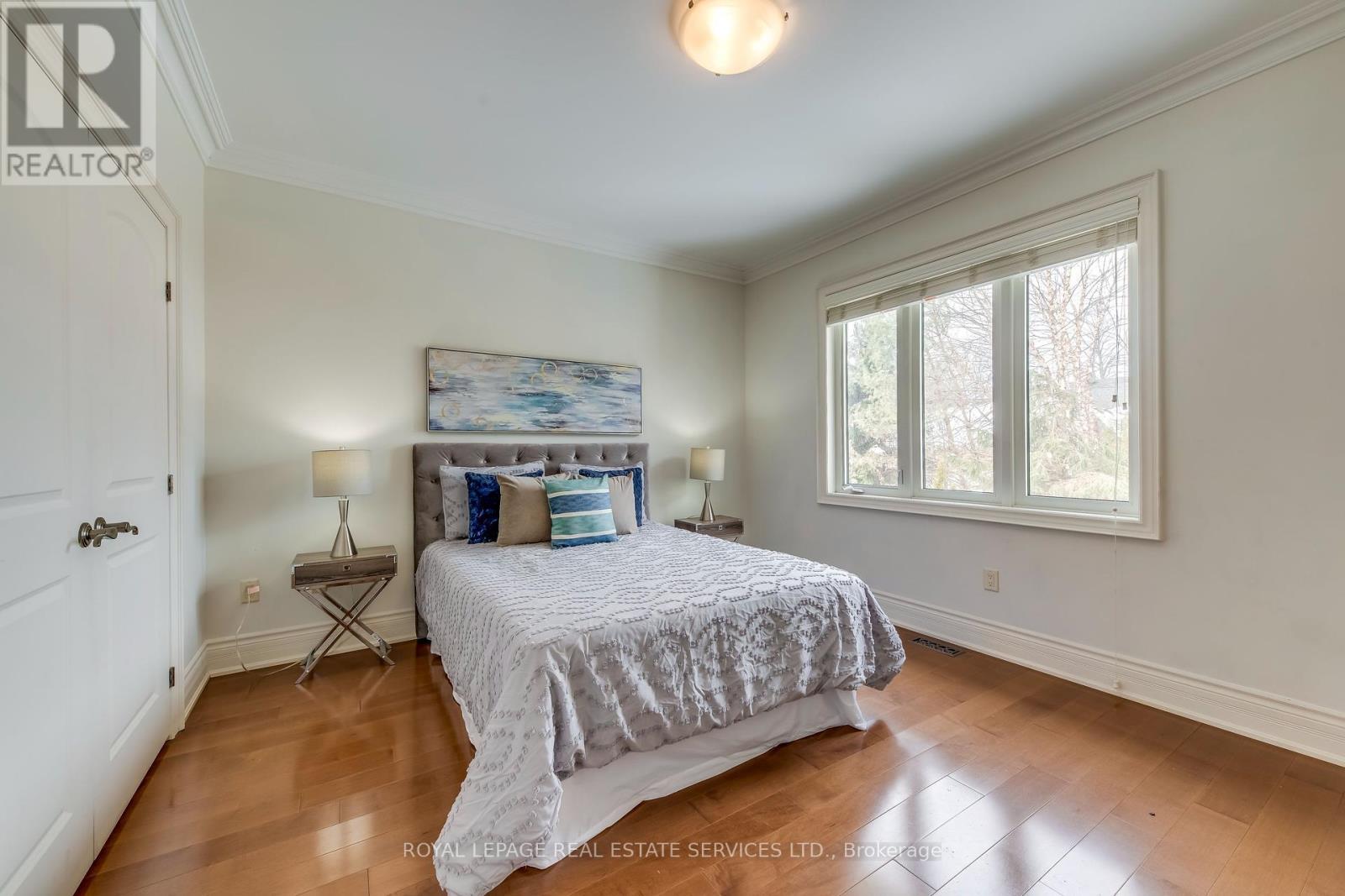 












3341 LAKESHORE ROAD

,
Burlington,




Ontario
L7N1B1

