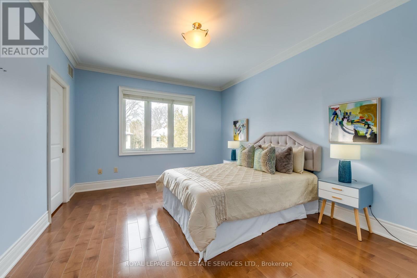 












3341 LAKESHORE ROAD

,
Burlington,




Ontario
L7N1B1

