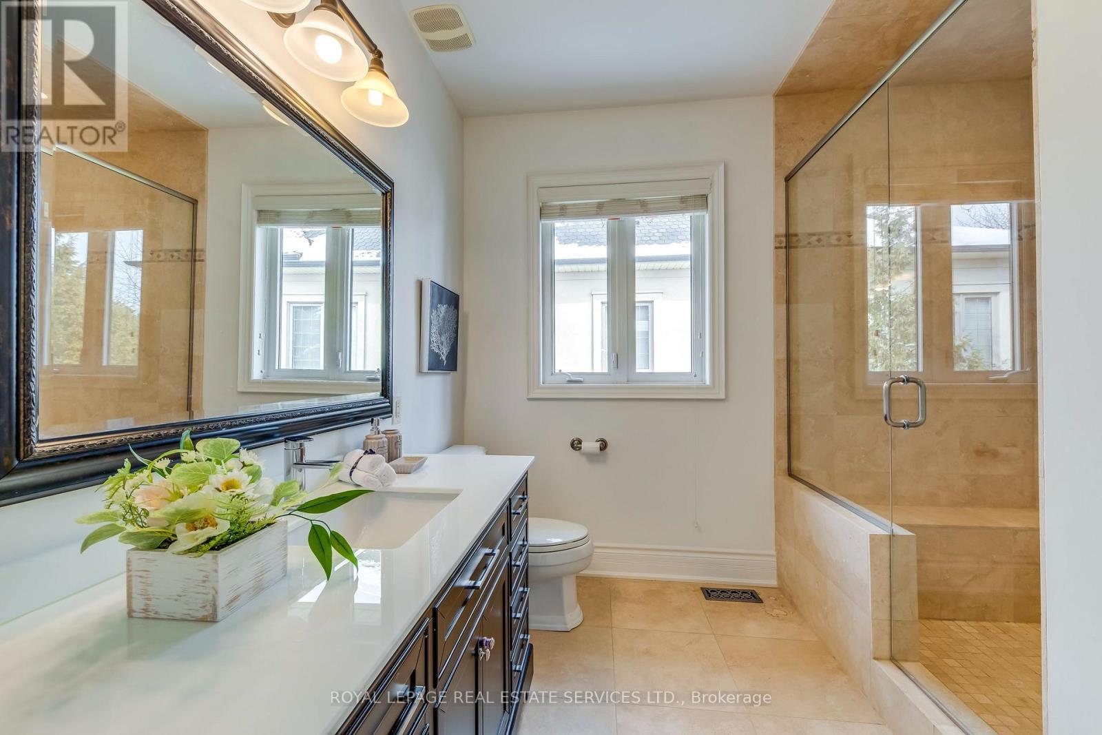 












3341 LAKESHORE ROAD

,
Burlington,




Ontario
L7N1B1

