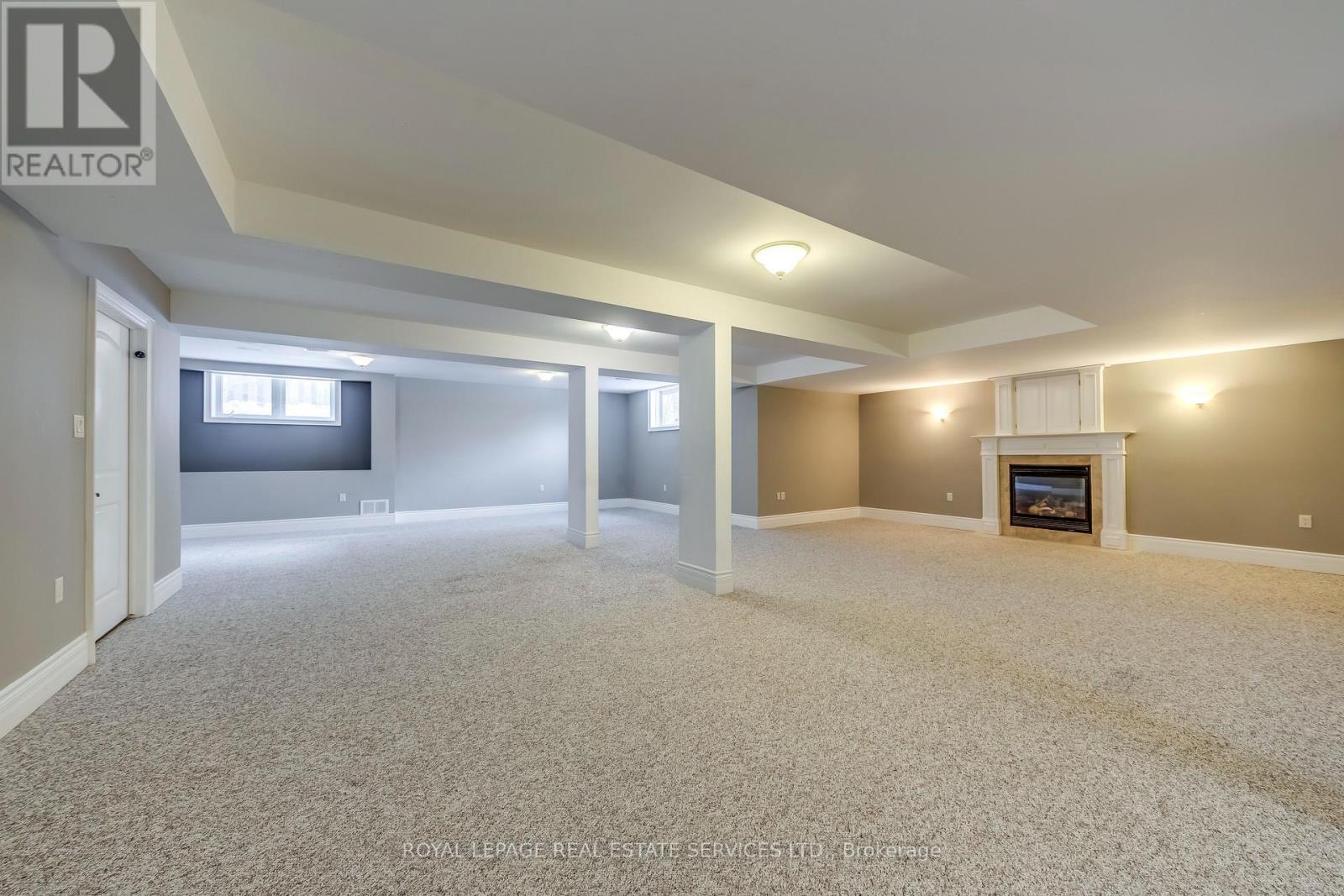 












3341 LAKESHORE ROAD

,
Burlington,




Ontario
L7N1B1

