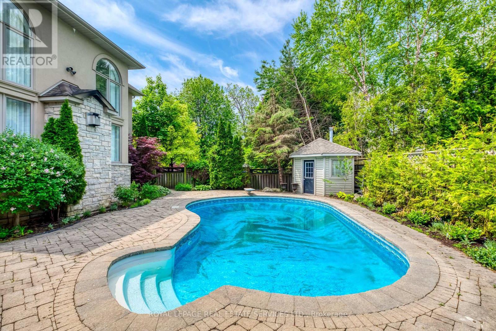 












3341 LAKESHORE ROAD

,
Burlington,




Ontario
L7N1B1

