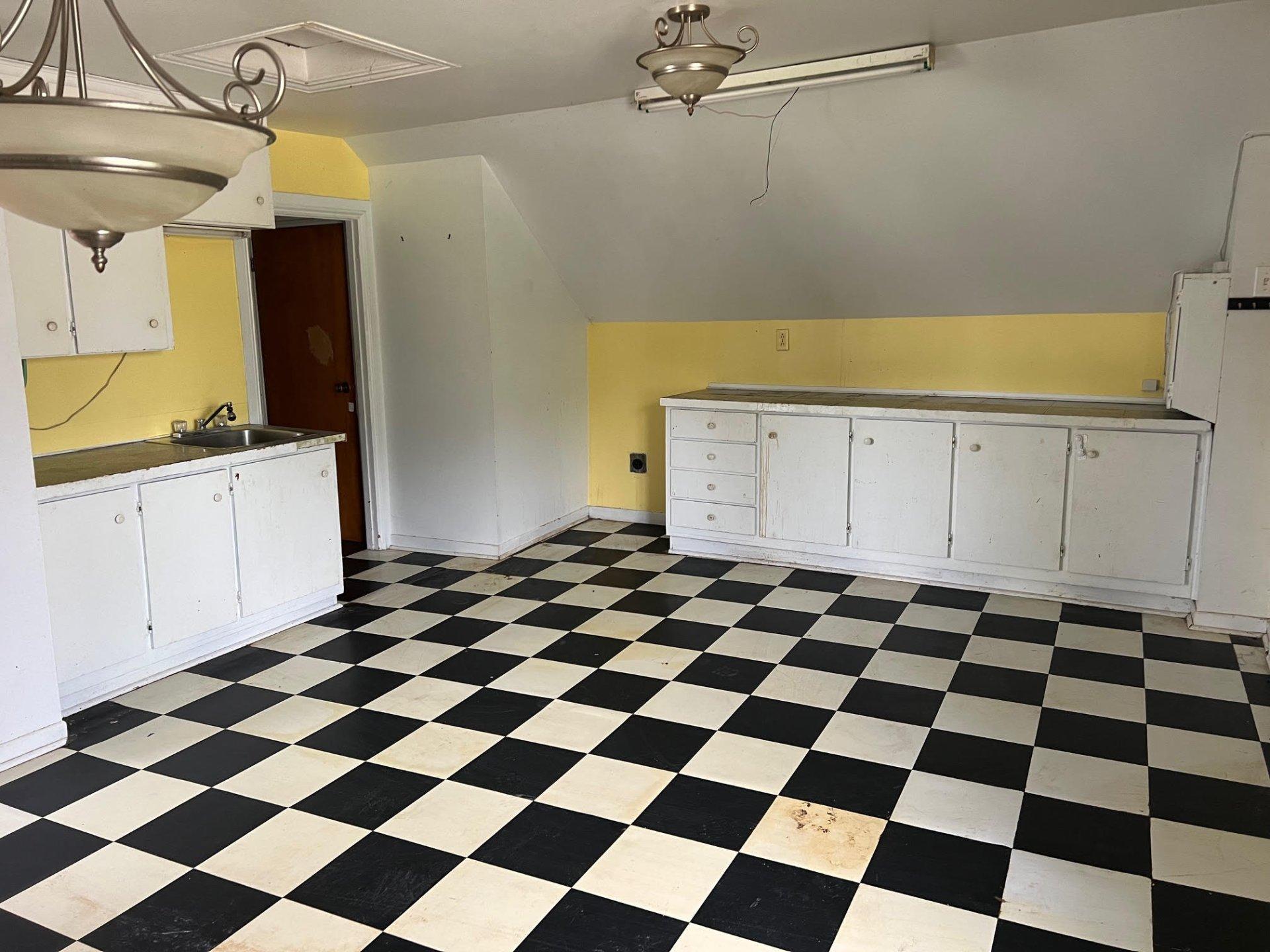 









81

 - 83


Rue Principale

,
Ripon,




QC
J0V1V0

