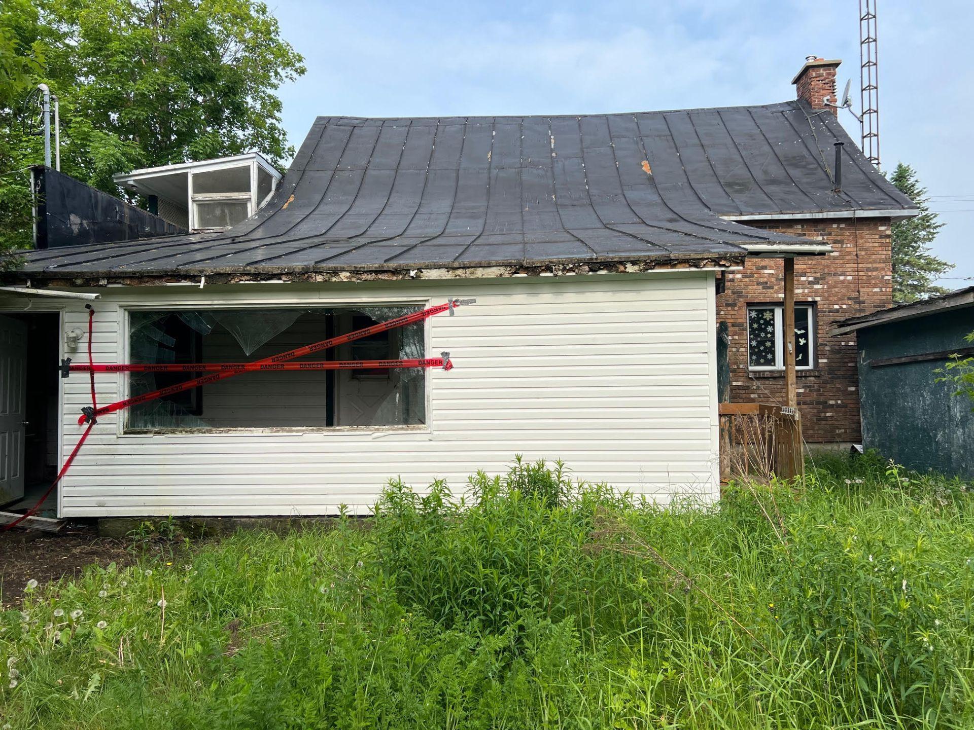 









81

 - 83


Rue Principale

,
Ripon,




QC
J0V1V0

