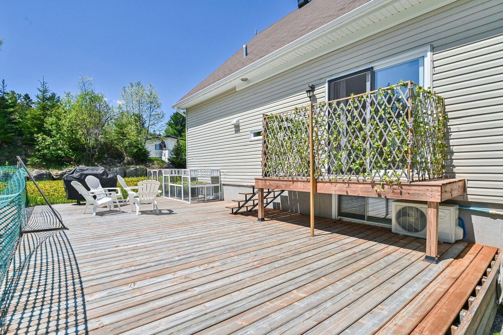 









7


Ch. de Val-David

,
Sainte-Marguerite-du-Lac-Masson,




QC
J0T1L0


