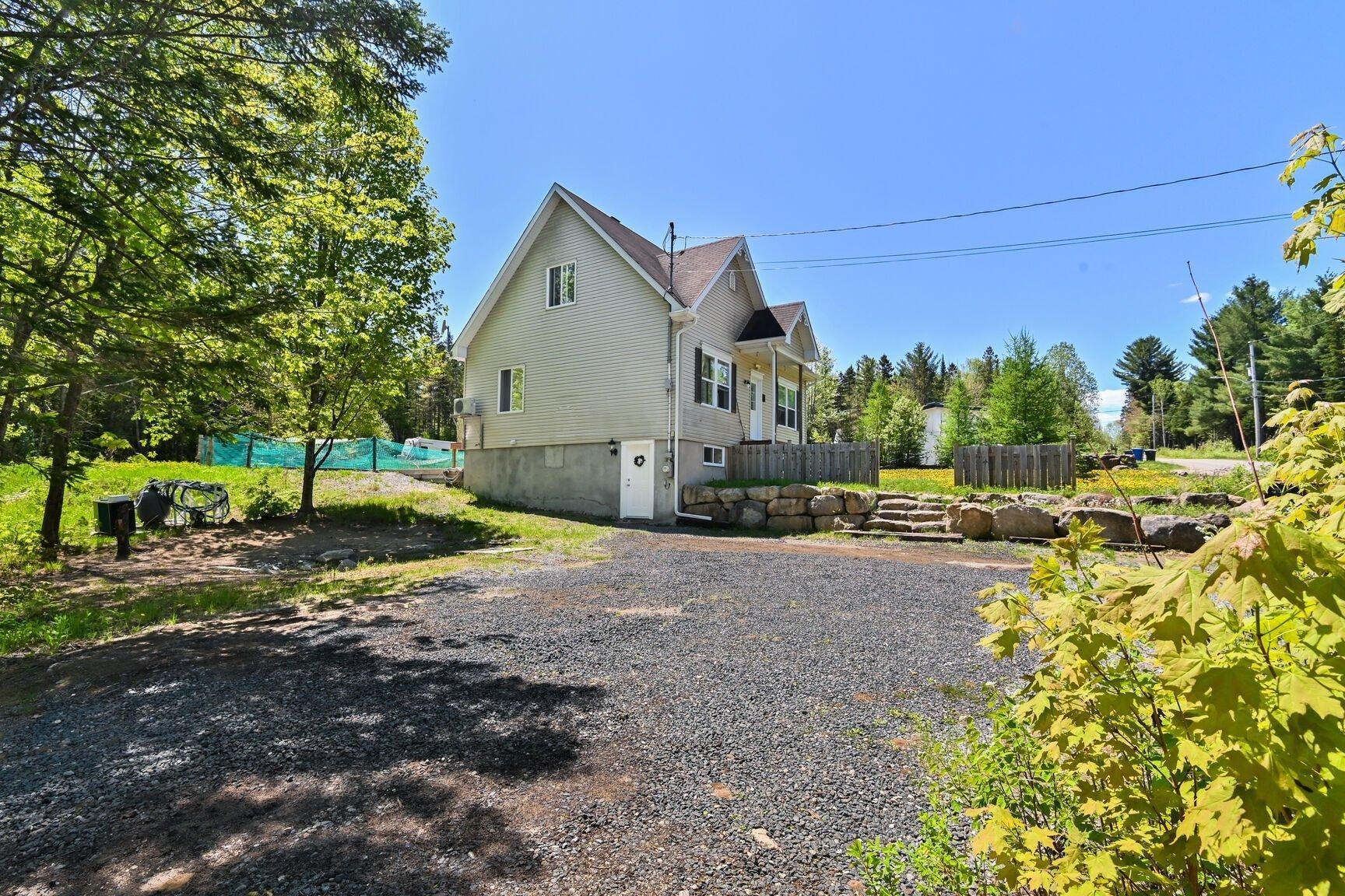 









7


Ch. de Val-David

,
Sainte-Marguerite-du-Lac-Masson,




QC
J0T1L0

