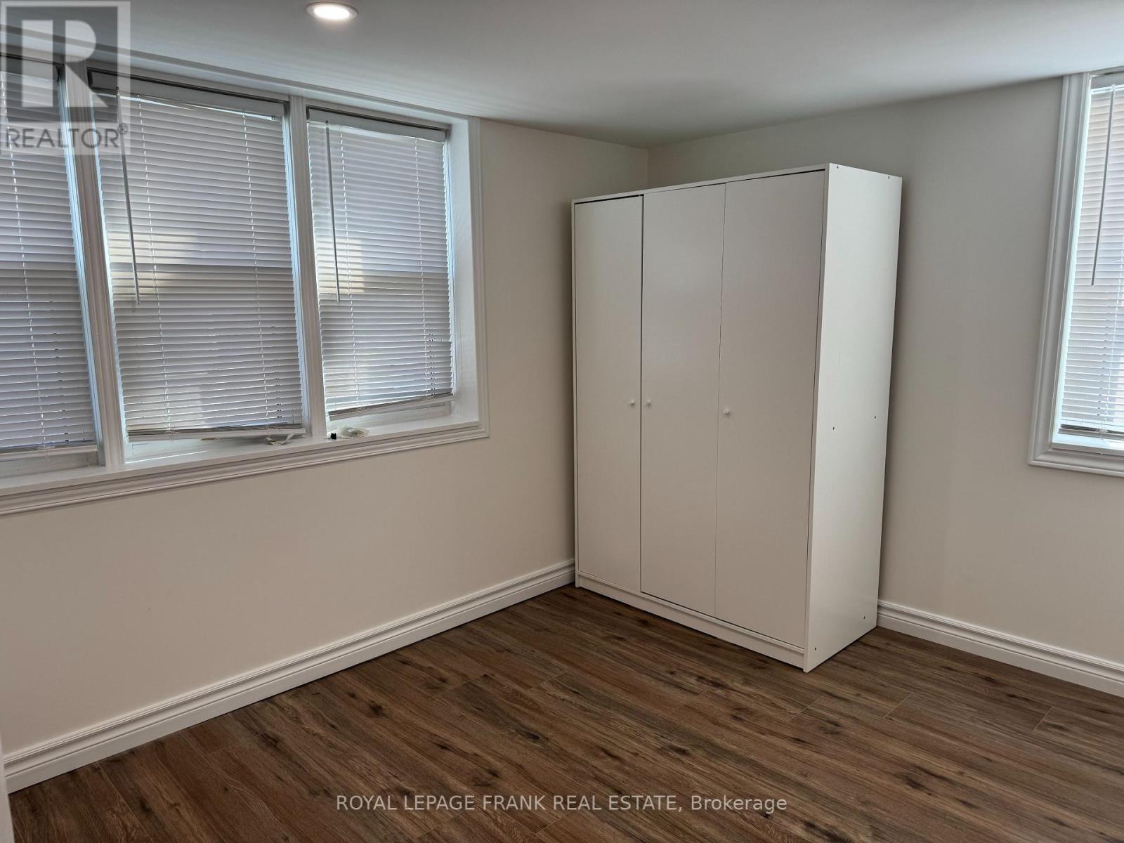 












3 - 909 MASSON STREET

,
Oshawa (Centennial),




Ontario
L1G5B1


