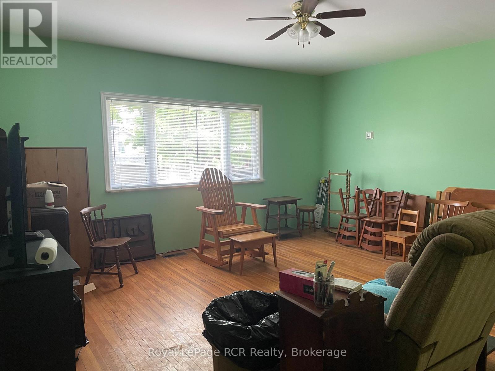 












30 SYDENHAM STREET

,
Grey Highlands,




Ontario
N0C1E0

