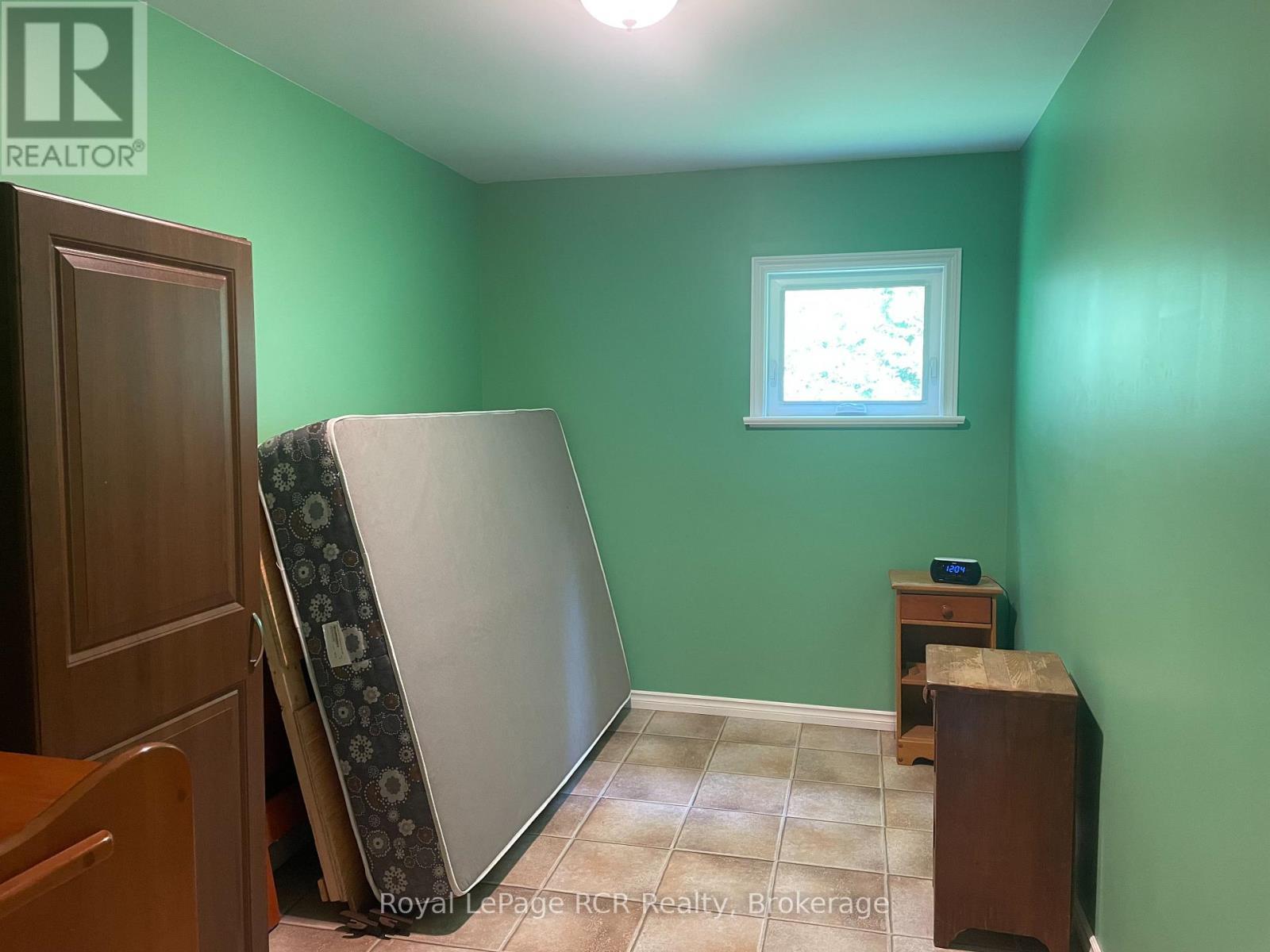 












30 SYDENHAM STREET

,
Grey Highlands,




Ontario
N0C1E0

