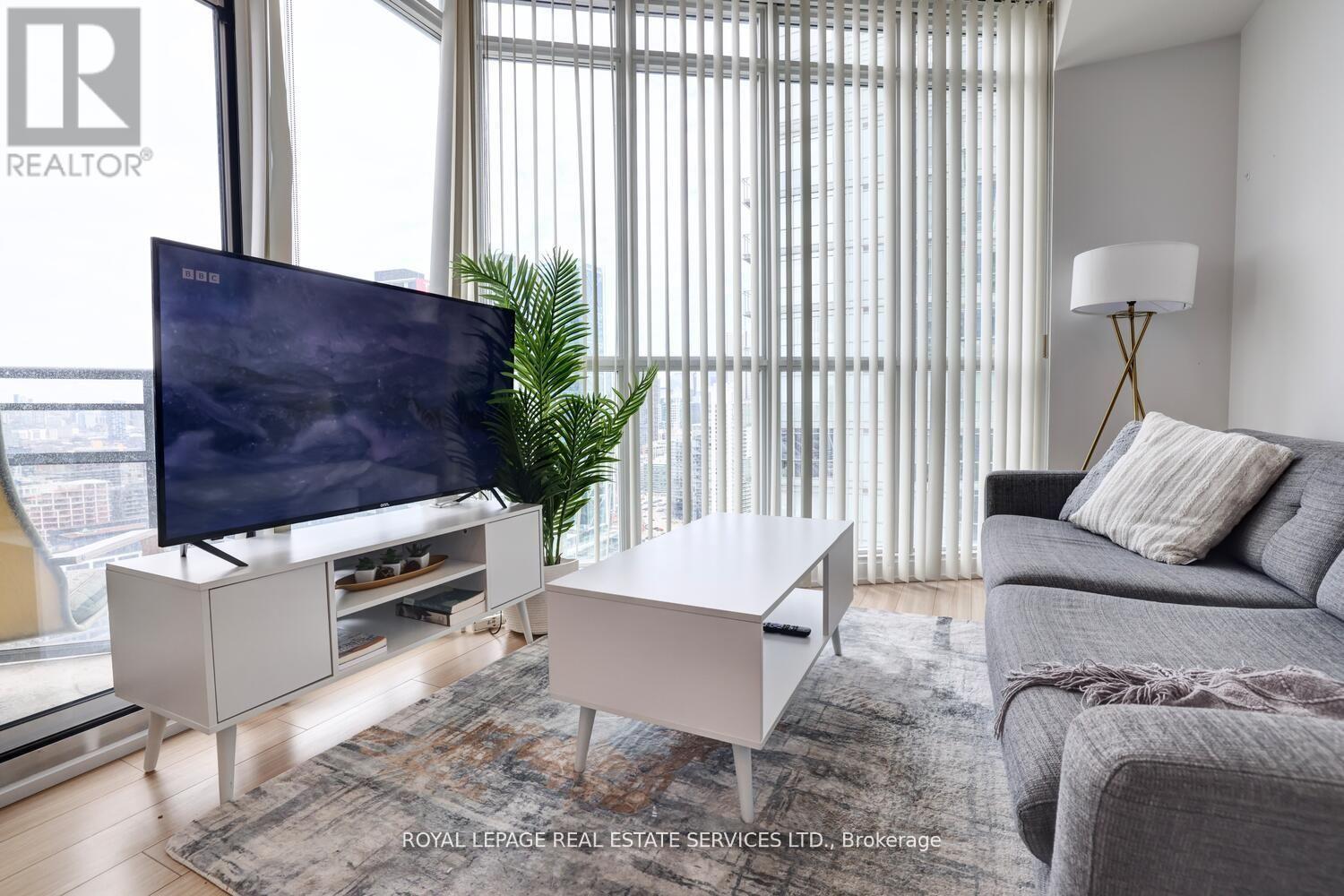












3902 - 21 ICEBOAT TERRACE

,
Toronto,




Ontario
M5V4A9

