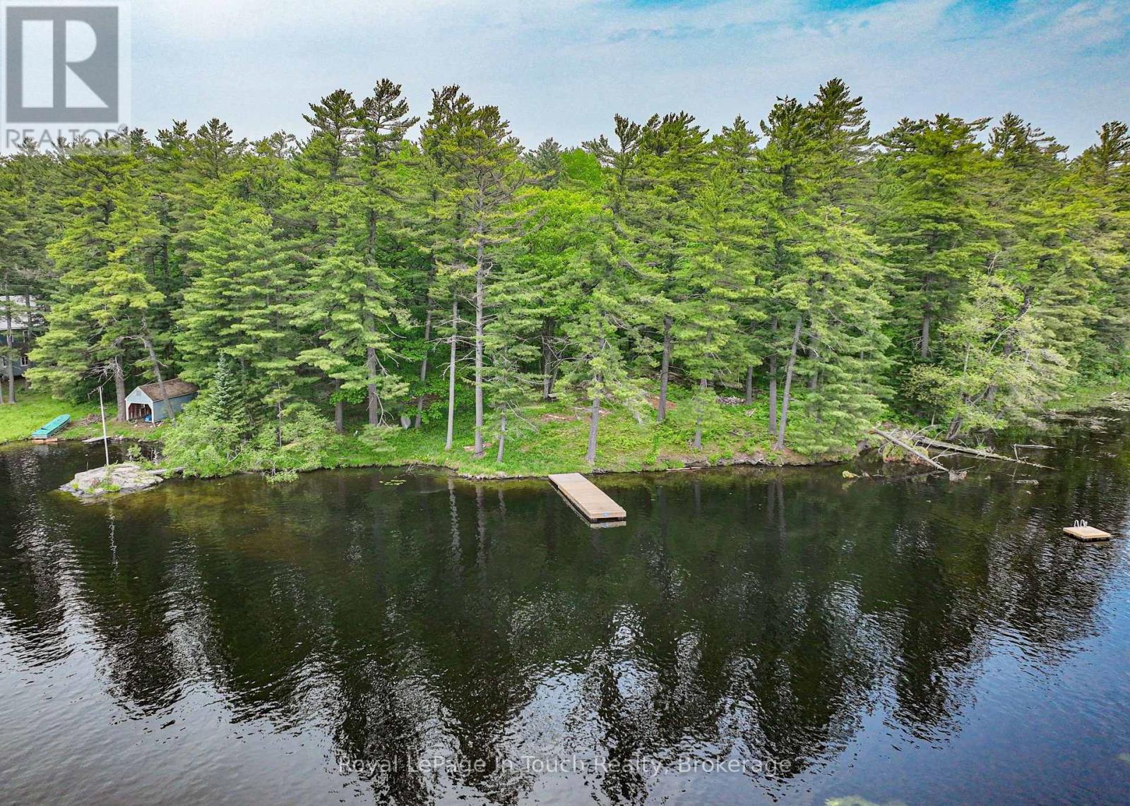 












19 SR404 SEVERN RIVER SHORE

,
Muskoka Lakes (Wood (Muskoka Lakes)),







Ontario
L0K1E0


