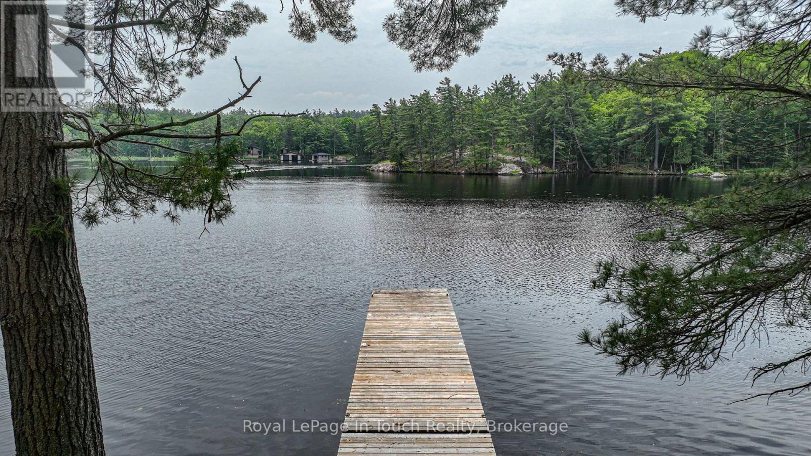 












19 SR404 SEVERN RIVER SHORE

,
Muskoka Lakes (Wood (Muskoka Lakes)),







Ontario
L0K1E0

