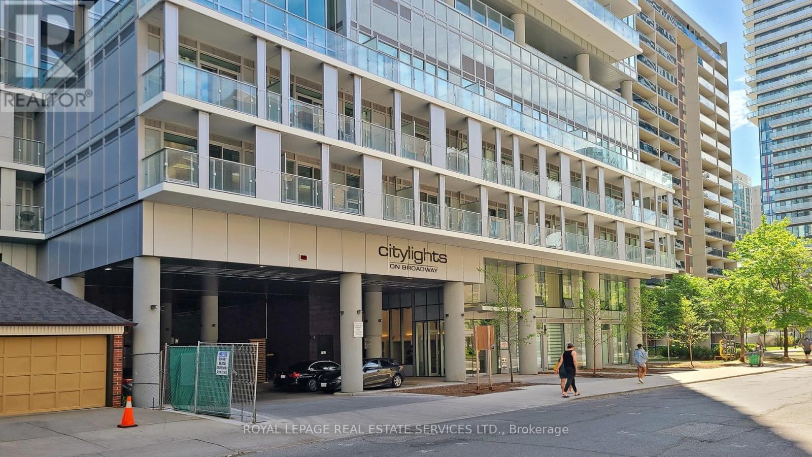 












3202 - 195 REDPATH AVENUE

,
Toronto,




Ontario
M4P0E4

