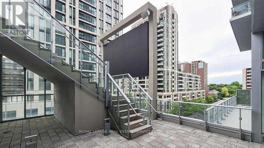 












3202 - 195 REDPATH AVENUE

,
Toronto,




Ontario
M4P0E4

