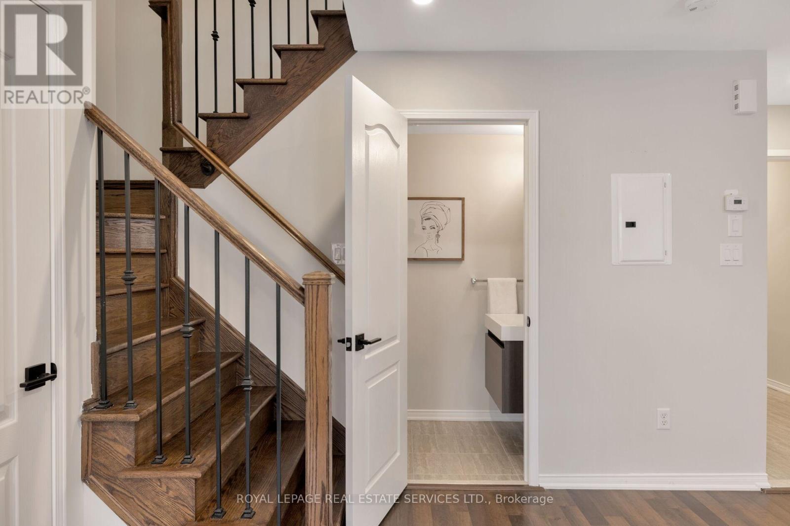 












10 - 15 HAYS BOULEVARD

,
Oakville,




Ontario
L6H0H8

