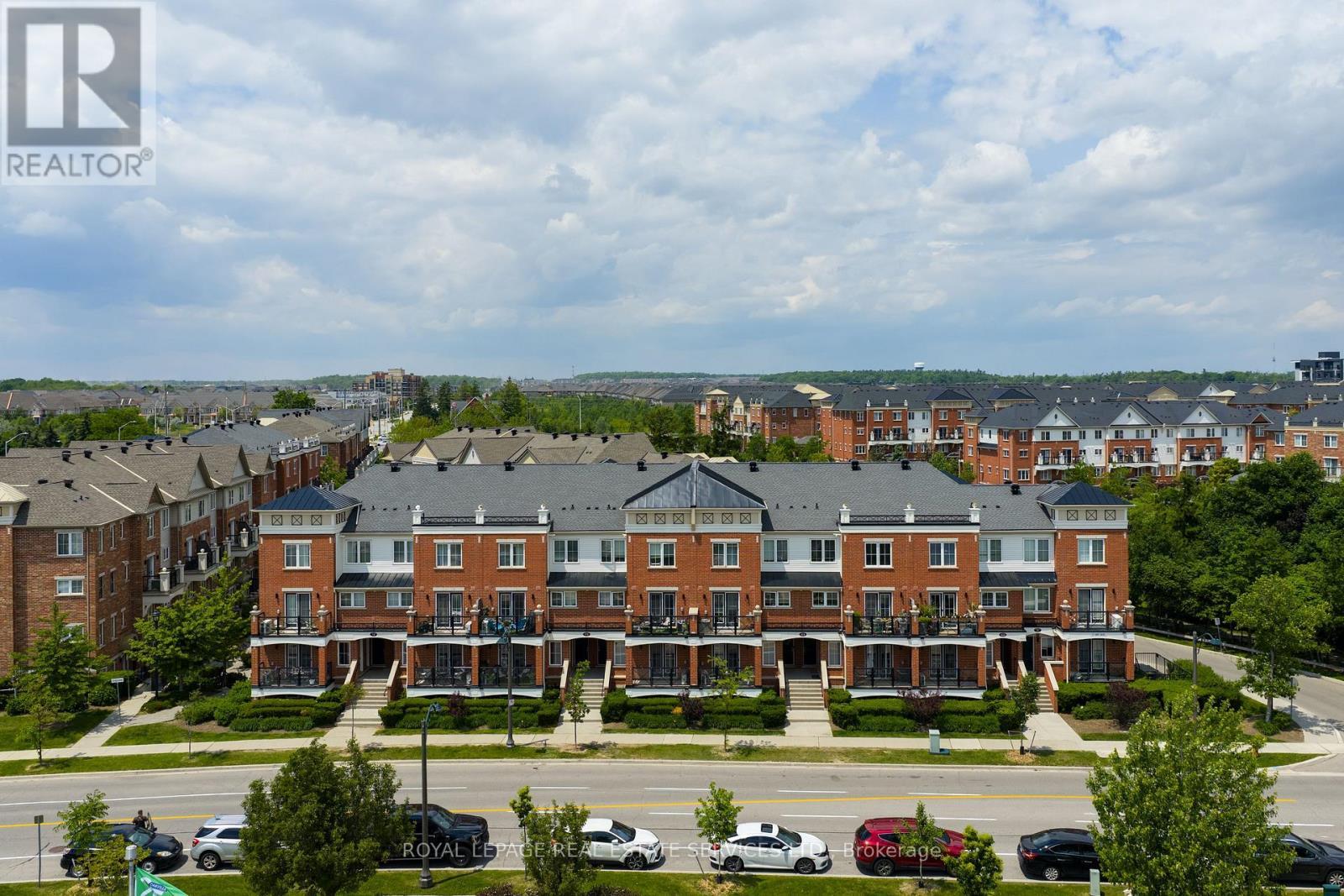 












10 - 15 HAYS BOULEVARD

,
Oakville,




Ontario
L6H0H8

