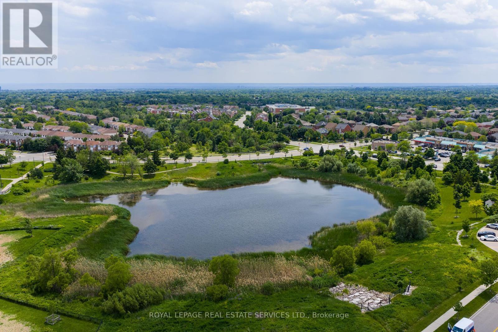 












10 - 15 HAYS BOULEVARD

,
Oakville,




Ontario
L6H0H8

